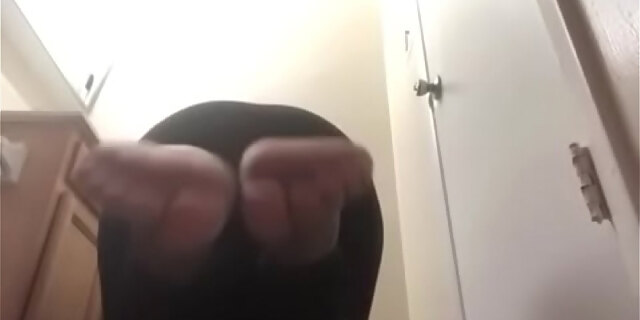 feet